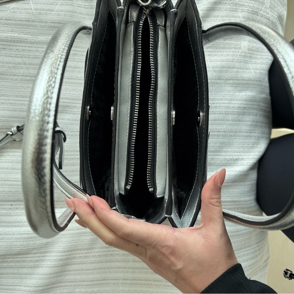 KL Silver Bag - Picture 4 of 5